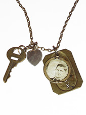 Angel Court: Little Bits Necklace
