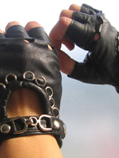 Jungle Tribe Madamme Frill Gloves