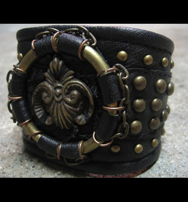 Jungle Tribe Fleur de Sweet Cuff