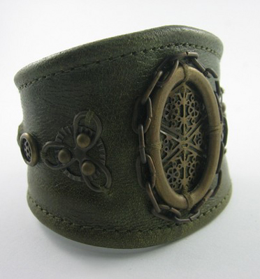 Femme Fatal Pilot Cuff