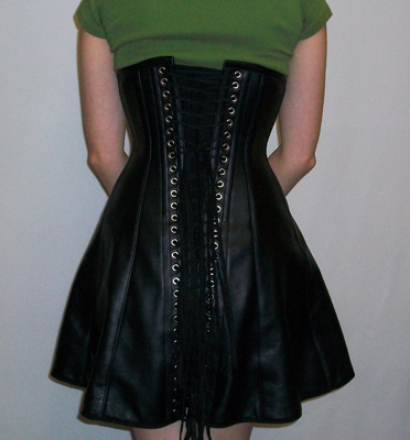 22 Ava Skirt Black Leather
