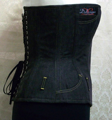 30 Emmanuelle Black Denim