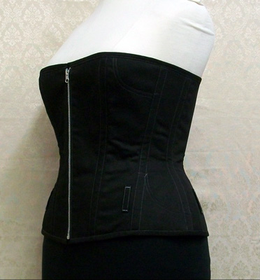 30 Emmanuelle Black Twill