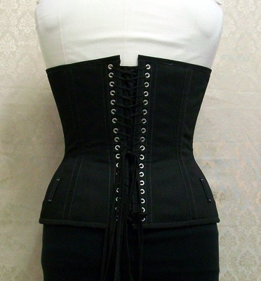 30 Emmanuelle Black Twill
